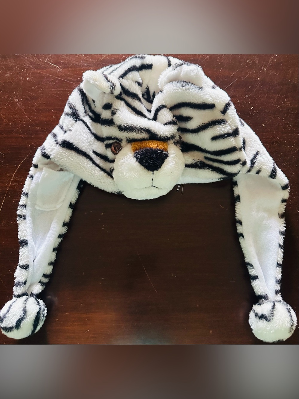 Plush White & Black Tiger Hat for Kids - Cozy Animal Beanie